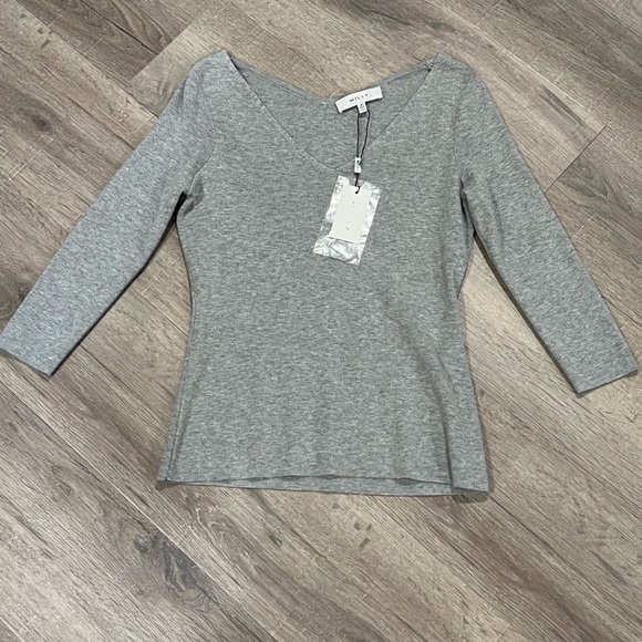 NWT Milly Size P (0-2) Petite Claire V-Neck Knit Top Sold Out Lux - Picture 1 of 6
